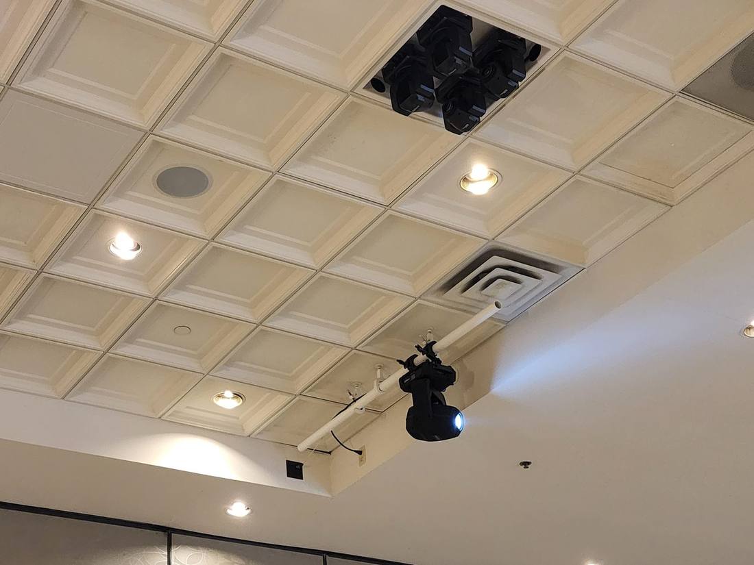 Truss-mounted moving-head light fixture